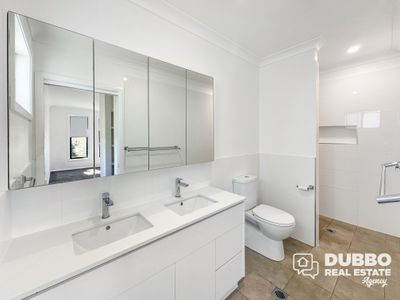 43 Argyle Avenue, Dubbo