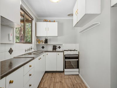 18 Keating Street, Macedon