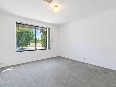 31 Chipperton Road, Bertram