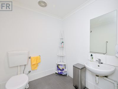 2 / 30 Hammond Road, Cockburn Central