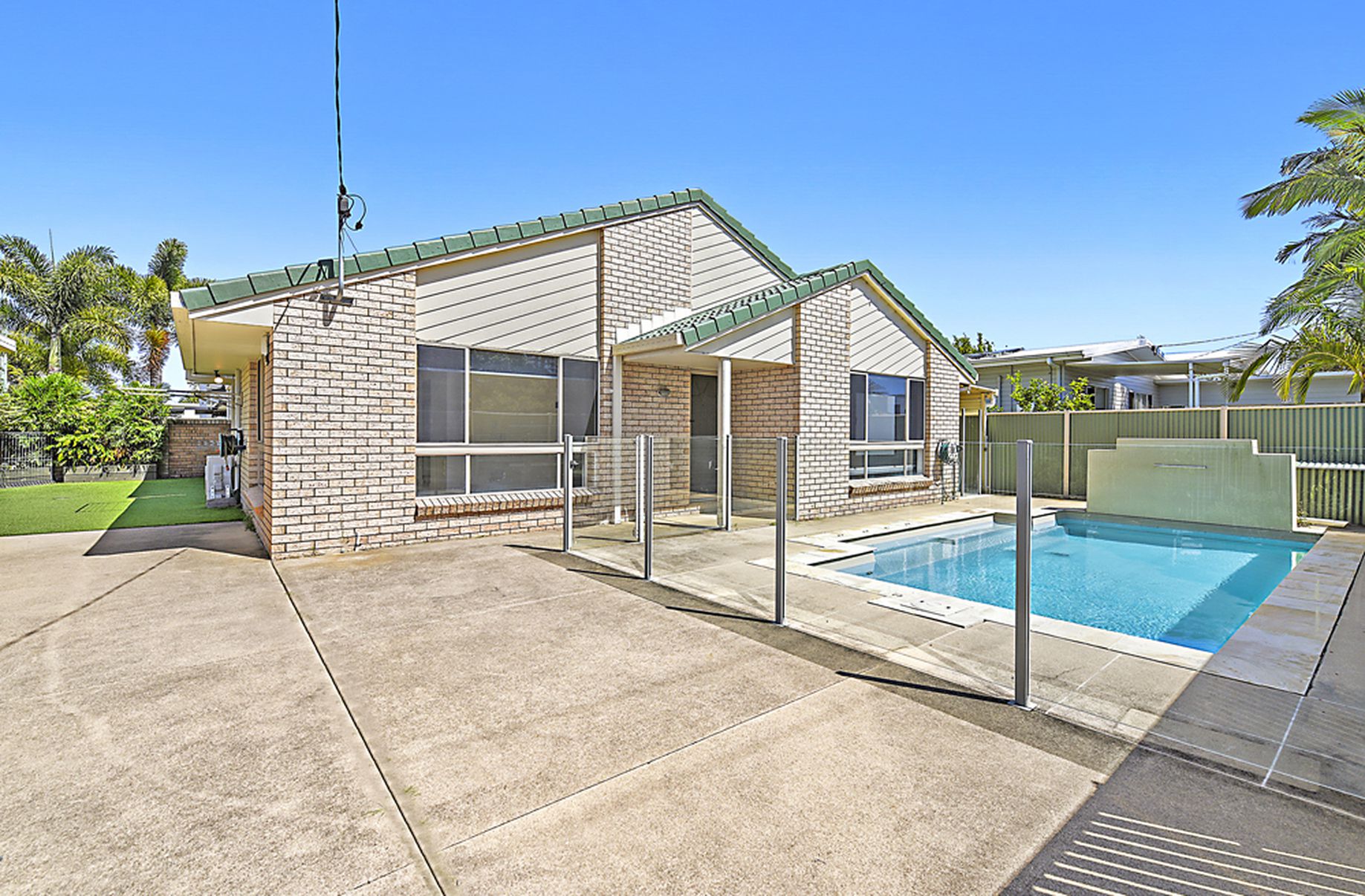 92 Stradbroke Street, Runaway Bay Queensland Lifestyle Real Estate