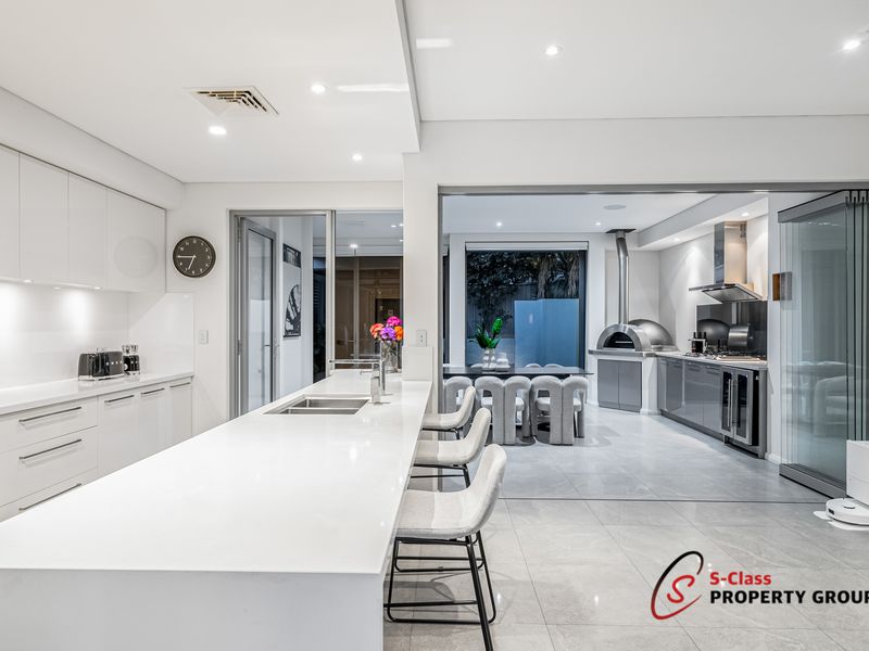 77 Hope Avenue, Salter Point