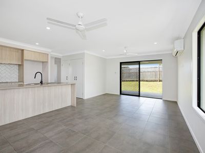 122 Kennard Circuit, Bushland Beach