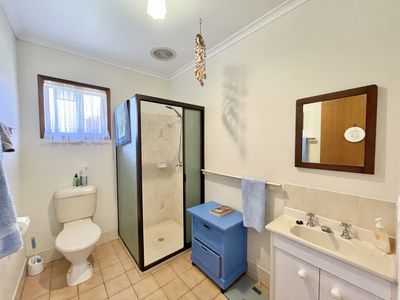 9 Vanda Street, Urangan