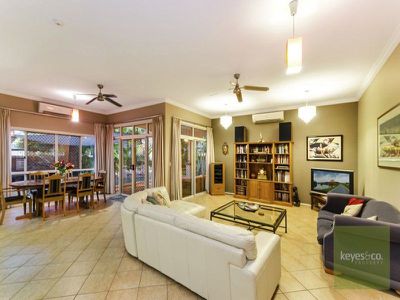 10 Westminster Mews, Douglas
