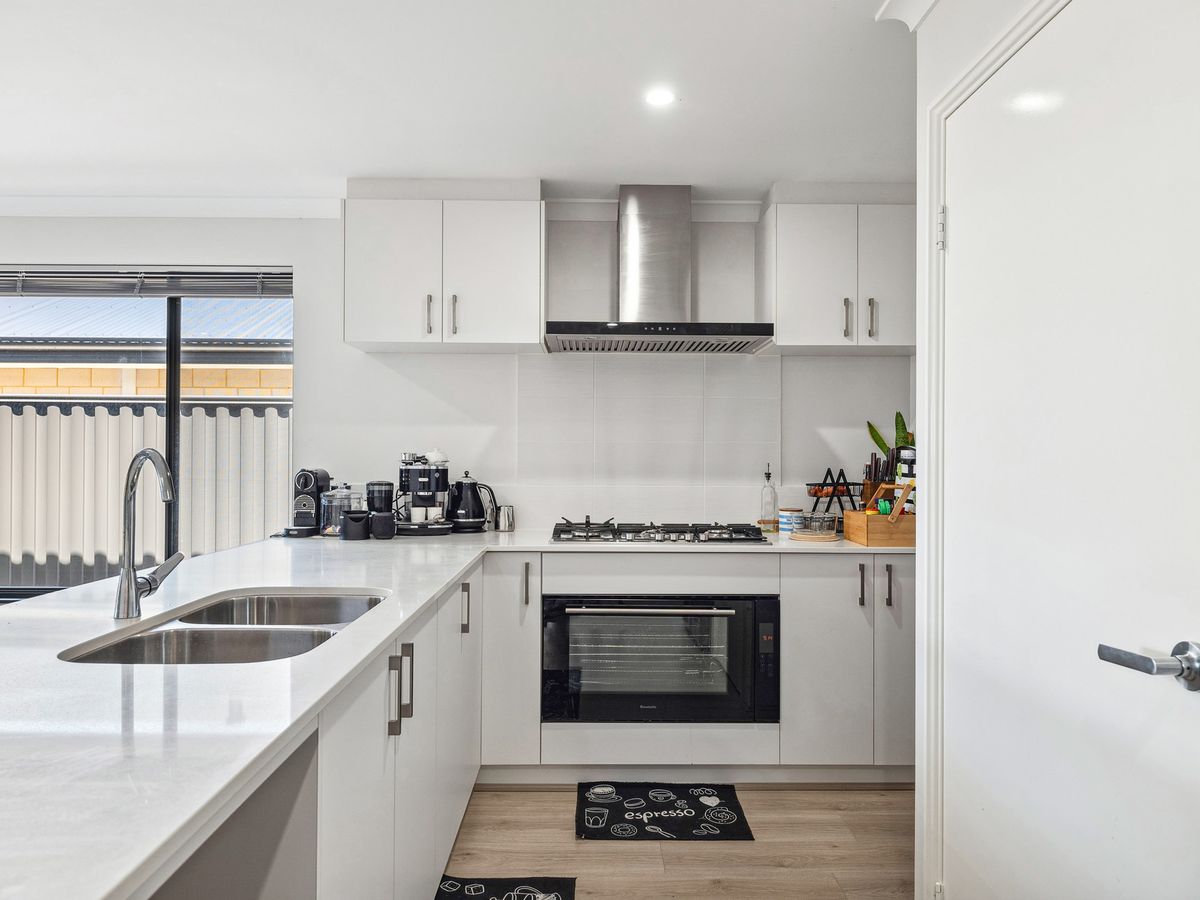 13 Starapple Chase, Upper Swan