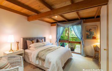 32 Burton Road, Beaconsfield Upper