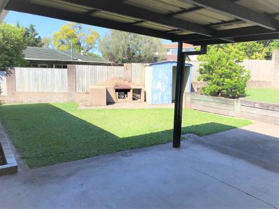 15 Milperra Road, Rochedale South
