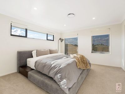 11 Satinwood Road, Woongarrah