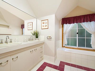 13 Willmott Court, Rochedale South