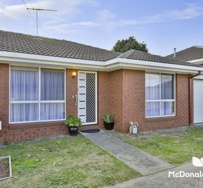 2 / 124 Hoffmans Road, Essendon