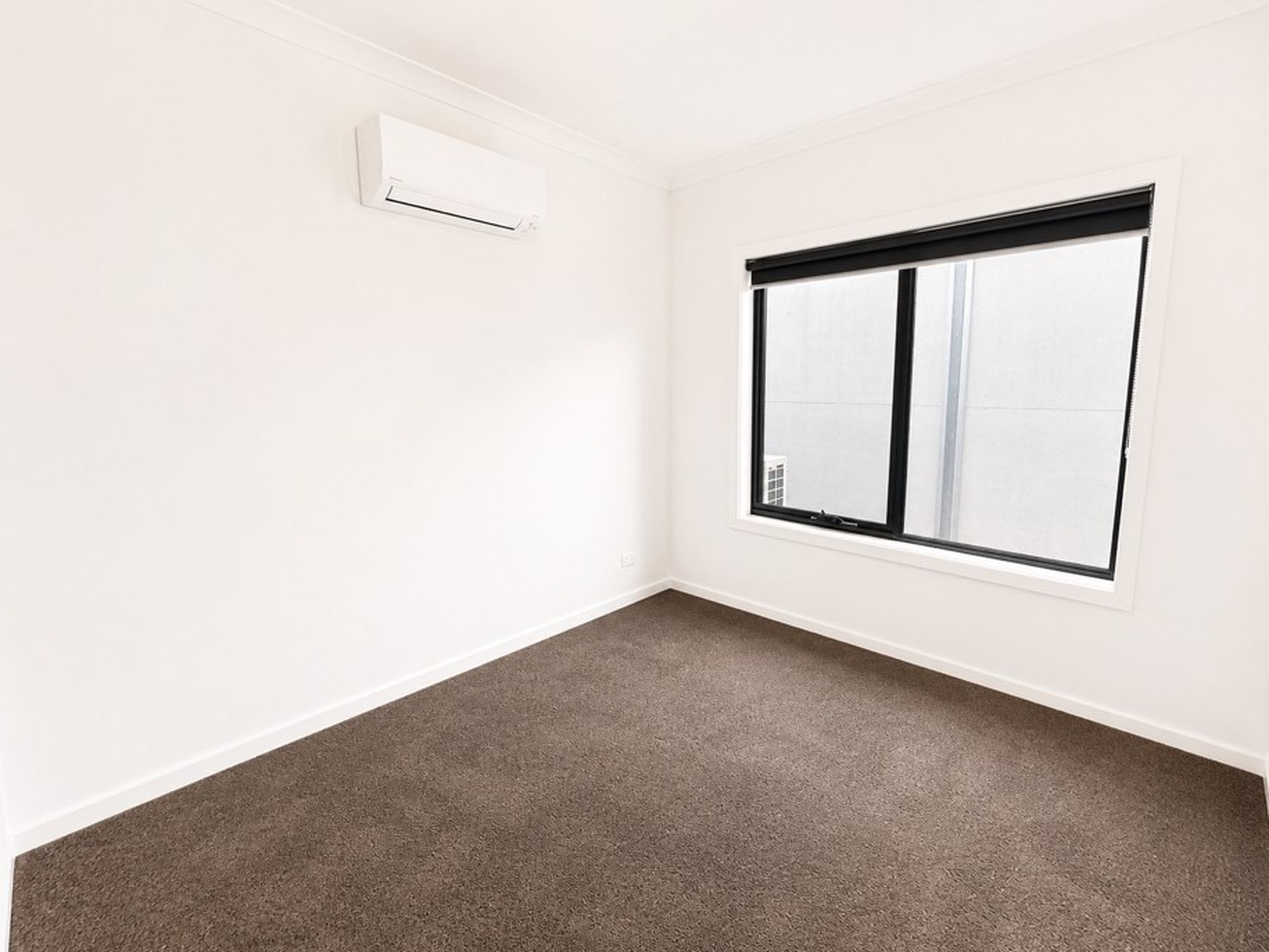 35A Hindmarsh Drive, Manor Lakes