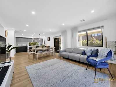 5 Palette Street, Mambourin