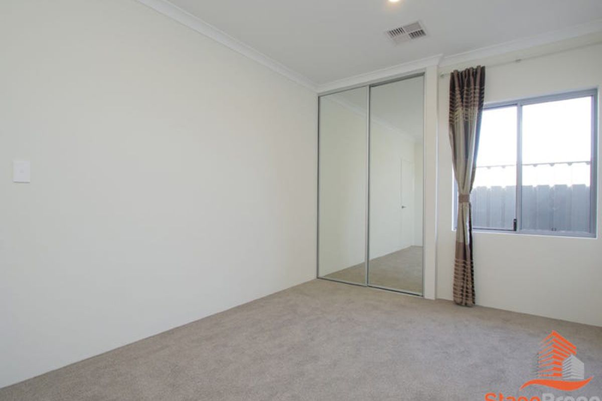 20 Greywacke Entrance, Piara Waters