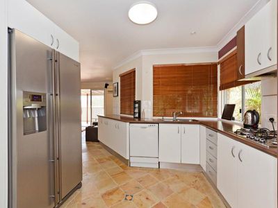 4 Ridgeway Court, Rochedale South