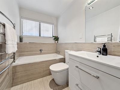 1A Portal Place, Murrays Bay