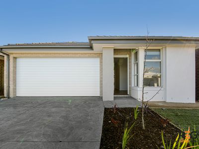 15 Sampford Street, Armstrong Creek