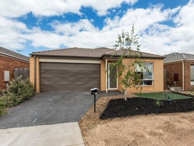 15 Fatham Drive, Wyndham Vale