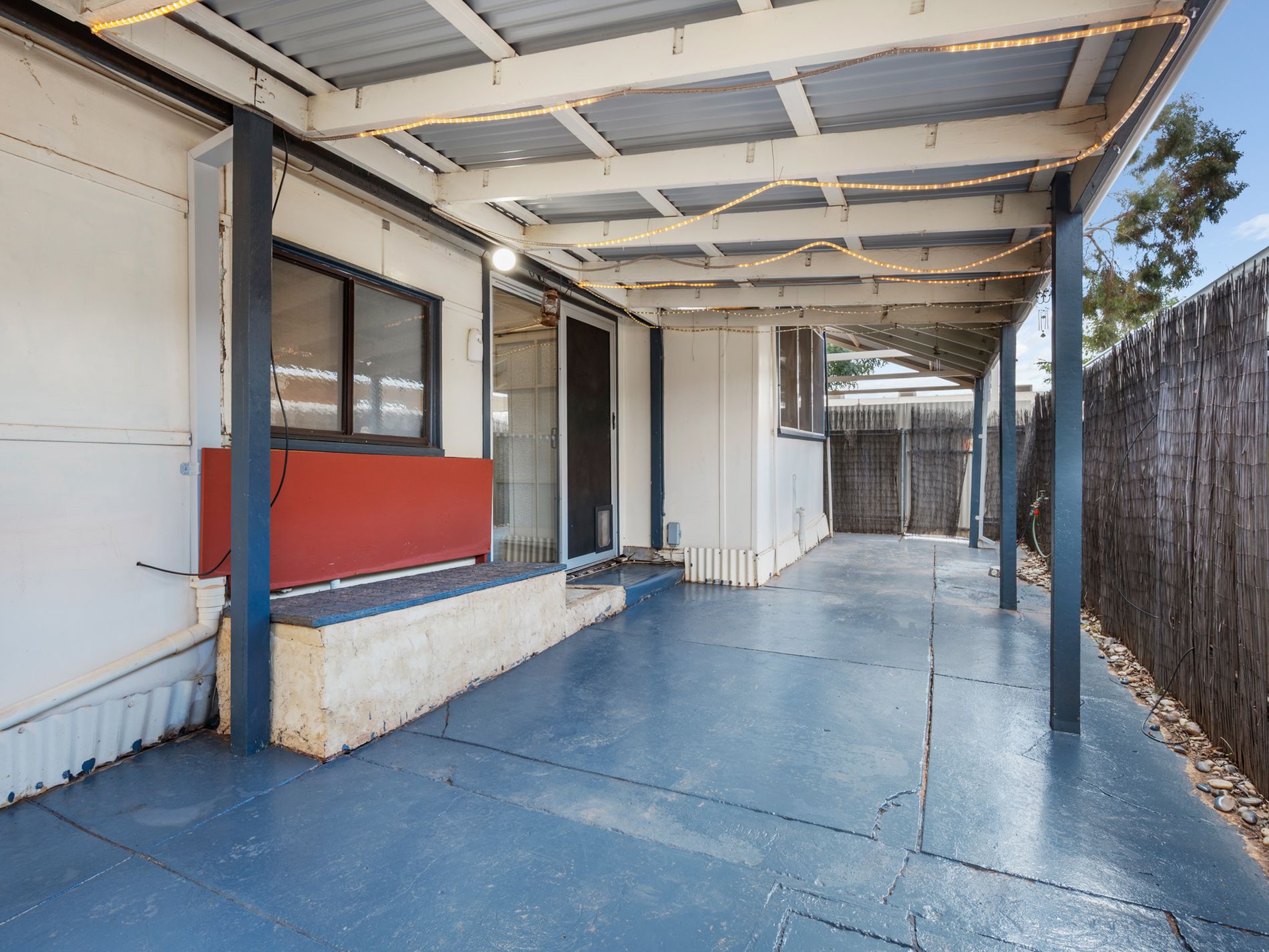 9 Butterfly Street, Piccadilly