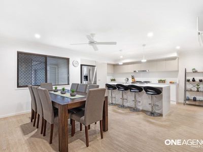 4 Paperbark Way, Urangan