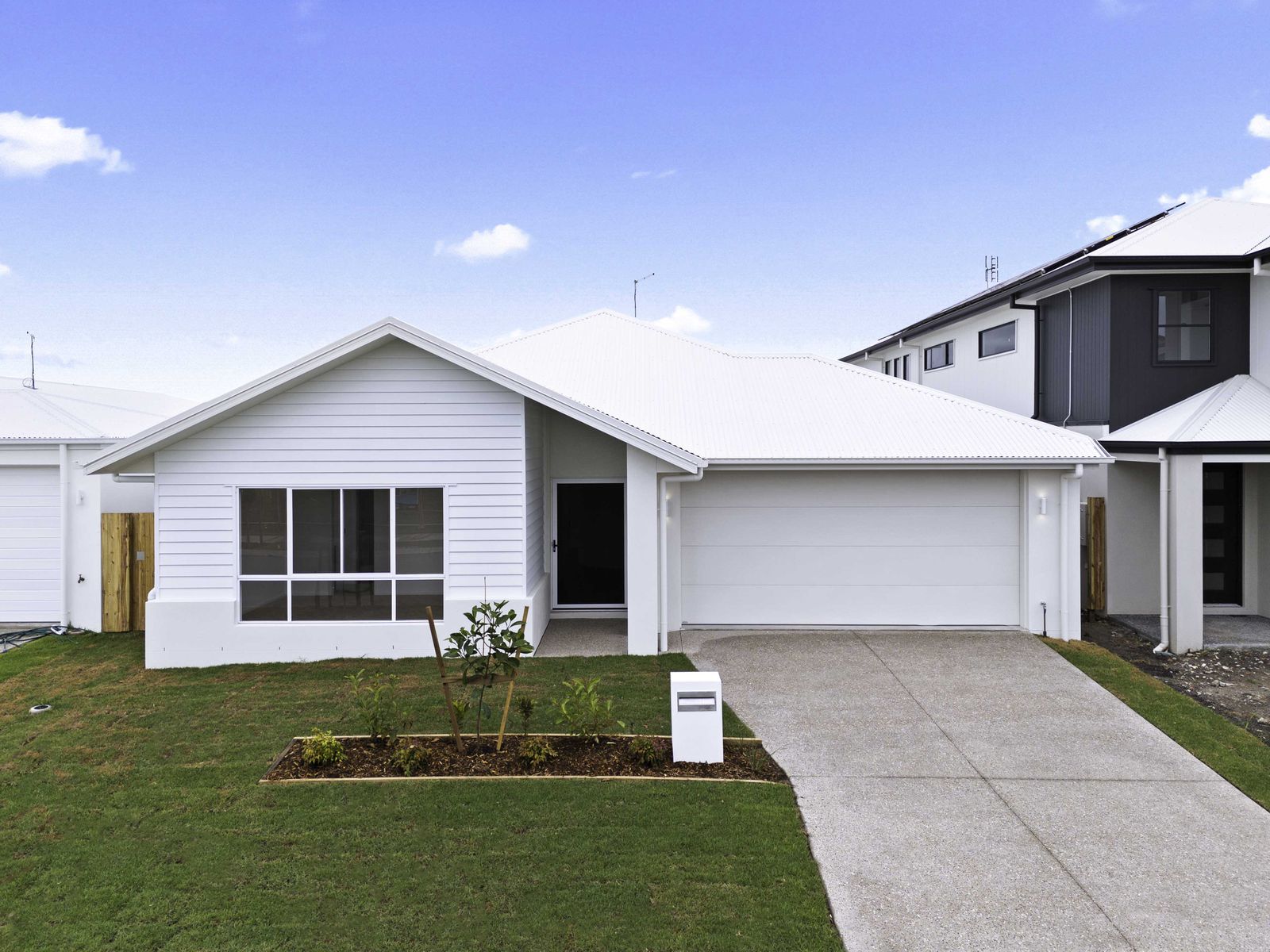 Photo 3 of 25, 9 Bottlebrush Street, Palmview
