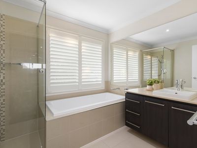 1 Feathertail Place, Gumdale