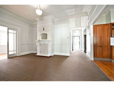 21 Macleay Street, Dubbo