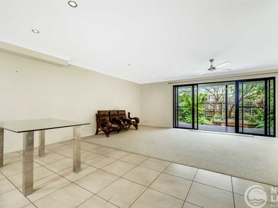 2 / 3 Bindaree Way, Ocean Shores