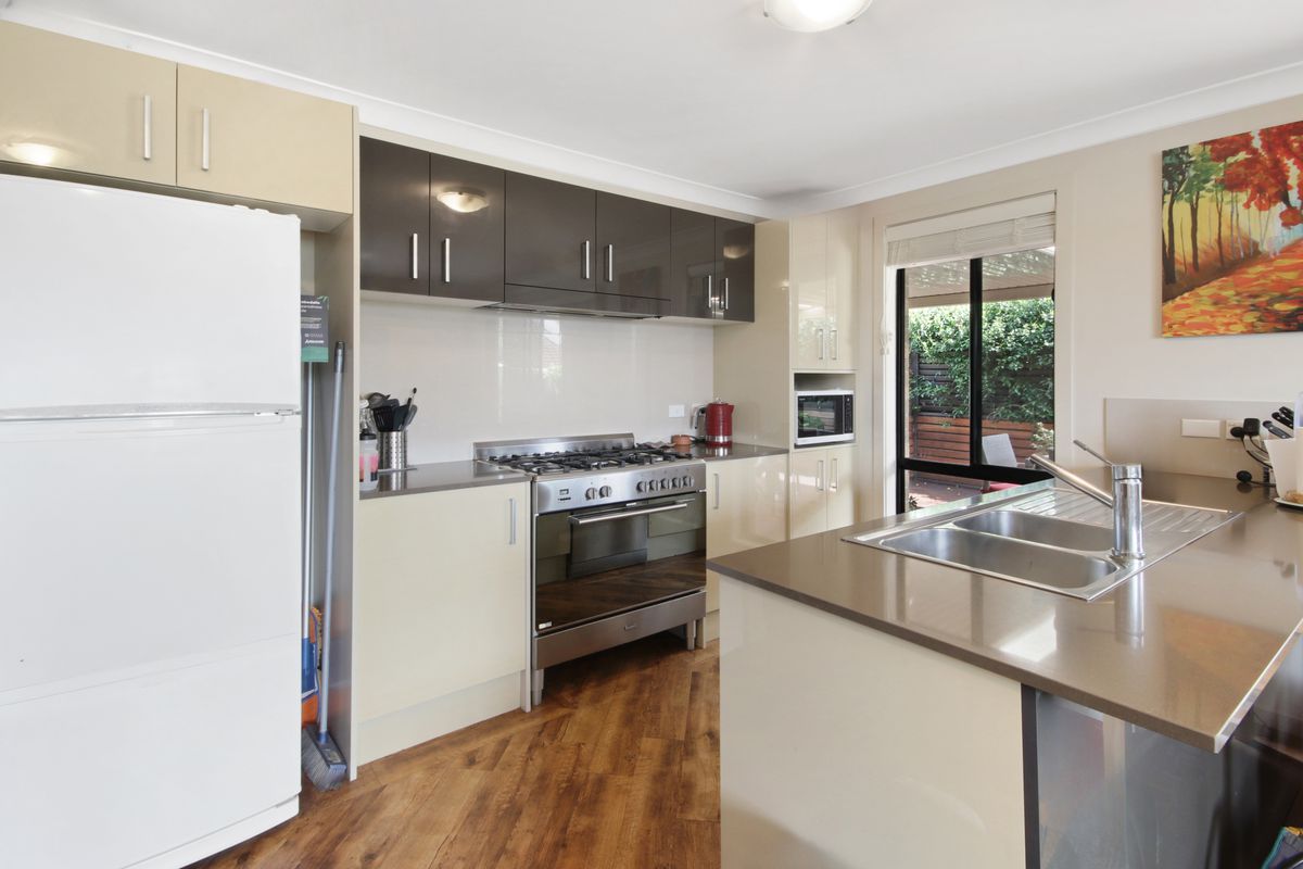 21 Binalong Street, Dalmeny