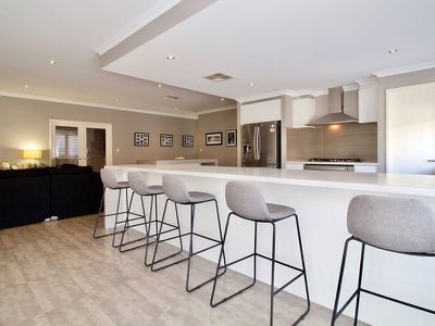 6 Pavonia Parade , Baldivis