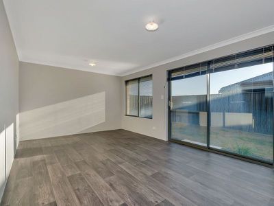 45 Mebbin Grove, Yanchep