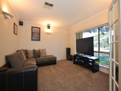 20 Riverina Way, Hannans