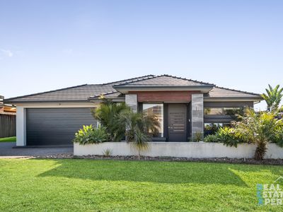 7 Walden Court, Cranbourne North