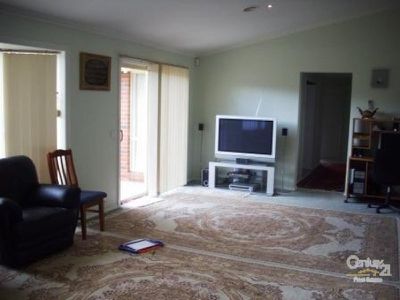 13 Farskiene Place, Hampton Park