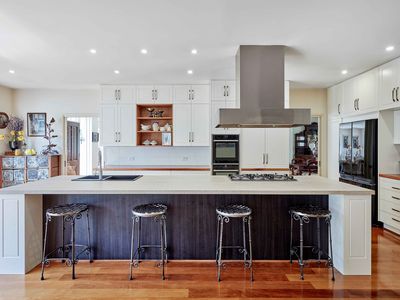 10 Ferrier Street, Mount Macedon