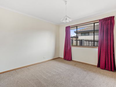 64 Woodlands Drive, Blackmans Bay