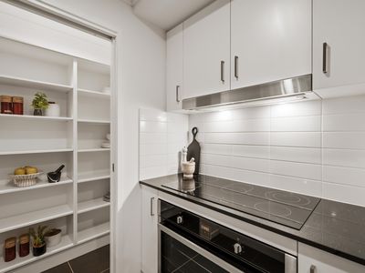 64 Lunar Circuit, Spring Mountain