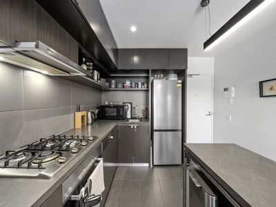 909B / 8 Grosvenor Street, Abbotsford