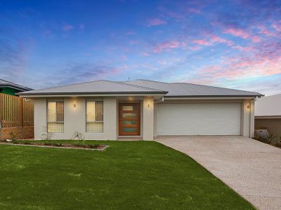 9 Longstaff Crescent, Pimpama