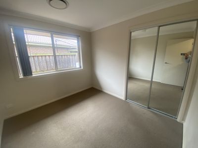 16 Cowling Avenue, Middleton Grange