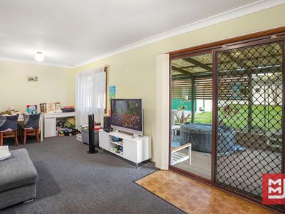 80 Bradman Avenue, Warilla