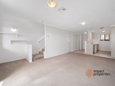 46 / 41 Lawrenson Circuit, Jacka