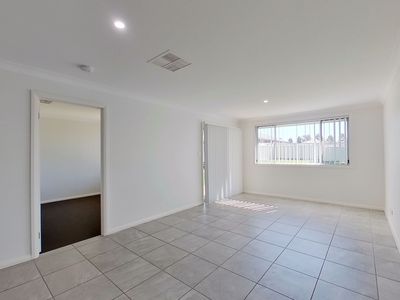 13B Lansdowne Drive, Dubbo