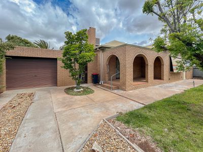 195 McCallum Street, Swan Hill