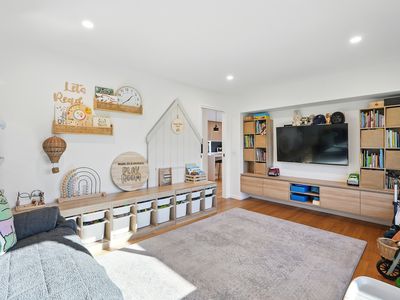 39 Lachlan Court, Brighton