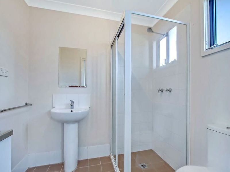 40A Park Avenue, Kingswood