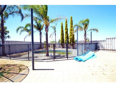 7 Japonica Heights, Halls Head