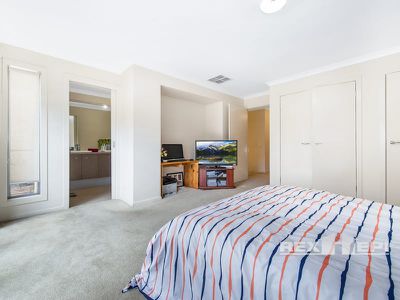 78 Mannavue Boulevard, Cranbourne North