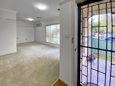 17A Johnson St, Forbes