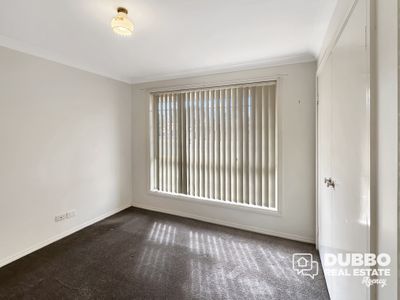 15B Kestrel Close, Dubbo